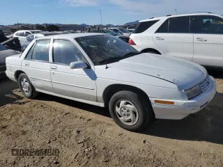 1995 Chevrolet Corsica z VIN 1G1LD5548SY236130, wystawiony jako Copart lot #78059984 z przebiegiem 280 703 mil mil oraz Tytuł czysty. Historia ofert i sprzedaży dostępna na DreamBid. Obrazek 4.