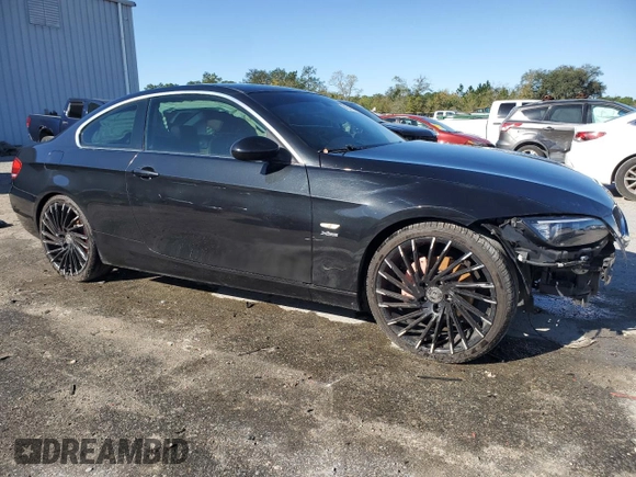 2009 BMW 3 Series 328i xDrive with VIN WBAWV535X9P080893, listed as a Copart auction lot 49164085 with 172,984 mi miles and Salvage Title. Bid and sale history available at carsss.com. Image 4.