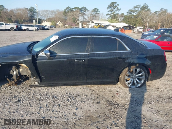 2018 Chrysler 300 Touring L with VIN 2C3CCAAG6JH249846, listed as a IAAI auction lot 41781511 with 95,121 mi miles. Bid and sale history available at carsss.com. Image 14.
