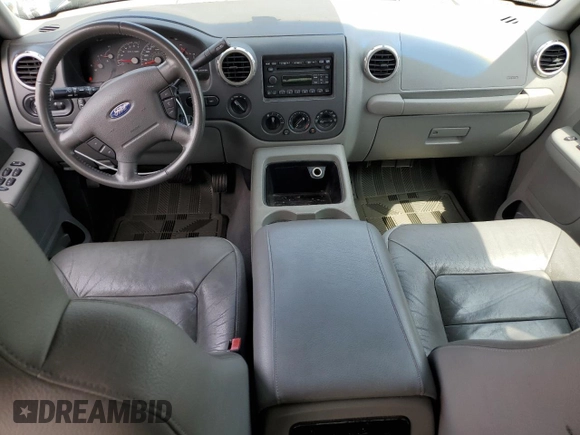 2004 Ford Expedition Special Service with VIN 1FMFU16LX4LA17832, listed as a Copart auction lot 58608795 with 161,113 mi miles and Clean title. Bid and sale history available at DreamBid. Image 8.