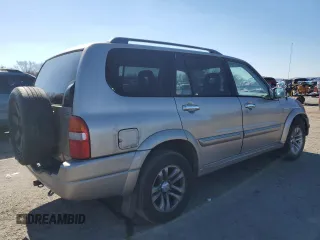 2001 Suzuki XL-7 Standard with VIN JS3TX92V814102549, listed as a Copart auction lot 47290045 with 197,369 mi miles and Salvage Title. Bid and sale history available at carsss.com. Image 3.