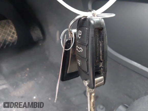 2015 Audi Q7 Premium Plus с VIN WA1LGAFE7FD027337, выставлен на аукционе IAAI как лот 42182400 с пробегом 82 269 миль миль и . История ставок и продаж доступна на DreamBid. Изображение 11.