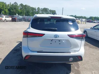 2022 Toyota Highlander L z VIN 5TDCZRBHXNS184202, wystawiony jako IAAI lot #42292281 z przebiegiem 15 141 mil mil oraz . Historia ofert i sprzedaży dostępna na DreamBid. Obrazek 17.