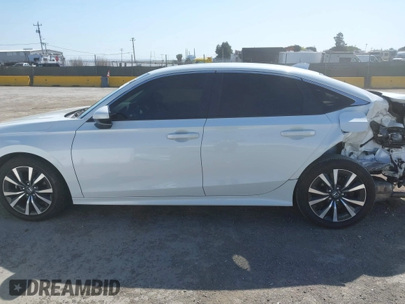 2024 Honda Civic EX z VIN 2HGFE1F74RH304237, wystawiony jako IAAI lot #42175076 z przebiegiem 24 618 mil mil oraz . Historia ofert i sprzedaży dostępna na DreamBid. Obrazek 15.
