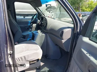 2000 Ford Econoline Passenger XL with VIN 1FMRE11L2YHB12900, listed as a IAAI auction lot 42424039 with 160,366 mi miles and . Bid and sale history available at DreamBid. Image 5.