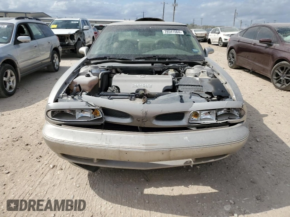 1997 Oldsmobile LSS z VIN 1G3HY52K9V4825297, wystawiony jako Copart lot #78541564 z przebiegiem Nie podano mil oraz Czysty tytuł • Clean title. Historia ofert i sprzedaży dostępna na DreamBid. Obrazek 5.