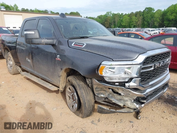 2024 Ram 2500 Tradesman с VIN 3C6UR5CL9RG245468, выставлен на аукционе IAAI как лот 42067780 с пробегом 8 311 миль миль и . История ставок и продаж доступна на DreamBid. Изображение 1.