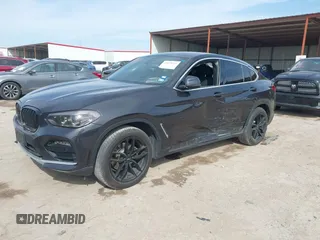 2020 BMW X4 xDrive30i z VIN 5UX2V1C02L9B74309, wystawiony jako IAAI lot #41825211 z przebiegiem 54 049 mil mil oraz . Historia ofert i sprzedaży dostępna na DreamBid. Obrazek 2.