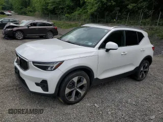 2023 Volvo XC40 Plus Bright Theme with VIN YV4L12UN5P2916177, listed as a Copart auction lot 58723085 with 34,781 mi miles and Salvage title. Bid and sale history available at DreamBid. Image 1.