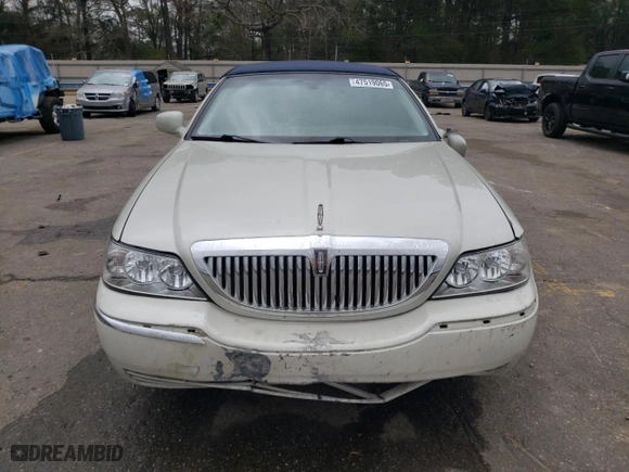 2005 Lincoln Town Car Signature with VIN 1LNHM81W15Y629313, listed as a Copart auction lot 47519065 with 180,971 mi miles and Salvage Title. Bid and sale history available at carsss.com. Image 5.