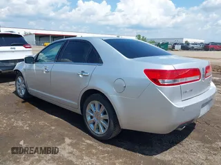 2012 Lincoln MKZ with VIN 3LNHL2JC7CR818999, listed as a IAAI auction lot 42509442 with Not provided miles and . Bid and sale history available at DreamBid. Image 3.