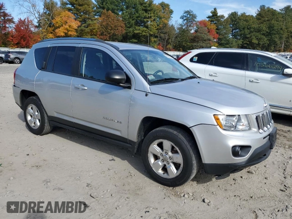2013 Jeep Compass High Altitude with VIN 1C4NJCEA6DD208419, listed as a Copart auction lot 76323074 with 183,575 mi miles and Clean Title. Bid and sale history available at carsss.com. Image 4.