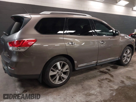 2013 Nissan Pathfinder SV with VIN 5N1AR2MM9DC689684, listed as a IAAI auction lot 41749471 with 162,065 mi miles. Bid and sale history available at carsss.com. Image 4.