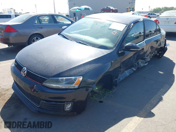 2014 Volkswagen Jetta GLI Autobahn с VIN 3VW5T7AJ3EM267647, выставлен на аукционе IAAI как лот 40507643 с пробегом 95 048 миль миль и . История ставок и продаж доступна на DreamBid. Изображение 17.