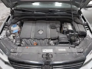2013 Volkswagen Jetta SE with VIN 3VWDP7AJ9DM428243, listed as a IAAI auction lot 41958029 with 87,761 mi miles and . Bid and sale history available at DreamBid. Image 10.