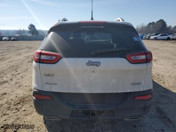 2016 Jeep Cherokee Latitude with VIN 1C4PJMCS0GW182855, listed as a Copart auction lot 47138175 with 120,855 mi miles and Clean Title. Bid and sale history available at carsss.com. Image 6.