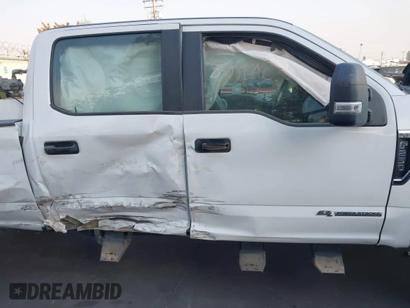 2022 Ford F-250 XL z VIN 1FT7W2BT5NEC17344, wystawiony jako IAAI lot #41150860 z przebiegiem 76 879 mil mil oraz . Historia ofert i sprzedaży dostępna na DreamBid. Obrazek 14.