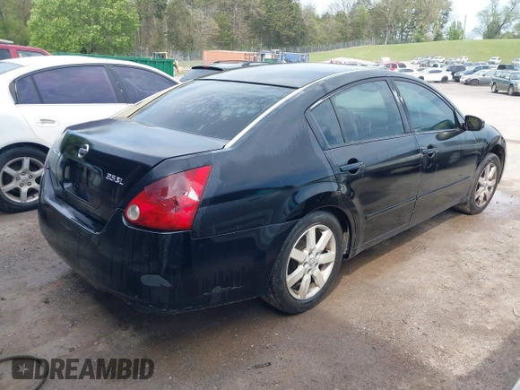 2006 Nissan Maxima 3.5 SL with VIN 1N4BA41E56C837718, listed as a IAAI auction lot 42007123 with 252,049 mi miles. Bid and sale history available at carsss.com. Image 4.