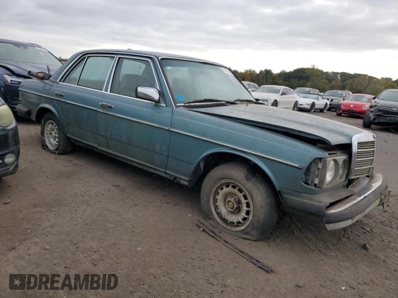 1984 Mercedes-Benz 300 D с VIN WDBAB33A1EA006099, выставлен на аукционе Copart как лот 72606344 с пробегом 336 416 миль миль и Чистый • Clean title. История ставок и продаж доступна на DreamBid. Изображение 4.