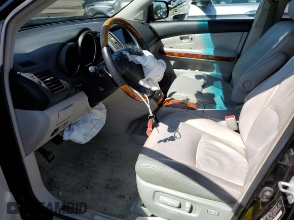 2005 Lexus RX 330 with VIN 2T2HA31U95C085996, listed as a Copart auction lot 54369305 with 111,088 mi miles and Salvage Title. Bid and sale history available at DreamBid. Image 7.