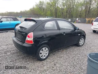 2011 Hyundai Accent GS z VIN KMHCM3AC8BU200465, wystawiony jako IAAI lot #41797288 z przebiegiem 107 831 mil mil oraz . Historia ofert i sprzedaży dostępna na DreamBid. Obrazek 4.