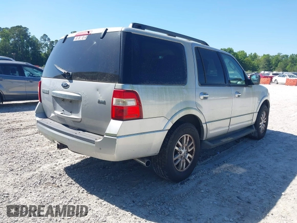 2012 Ford Expedition XLT with VIN 1FMJU1H57CEF41435, listed as a IAAI auction lot 42134603 with 278,601 mi miles and . Bid and sale history available at DreamBid. Image 4.