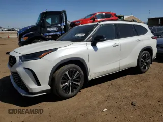 2021 Toyota Highlander XSE z VIN 5TDLZRBH8MS125325, wystawiony jako Copart lot #52577595 z przebiegiem 82 846 mil mil oraz Szkoda całkowita • Salvage title. Historia ofert i sprzedaży dostępna na DreamBid. Obrazek 1.