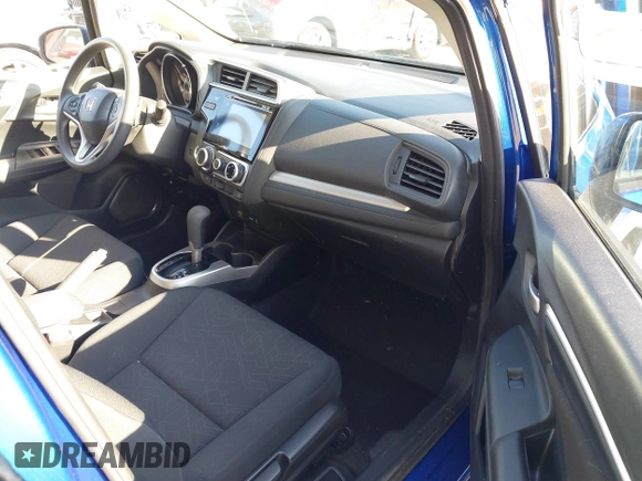 2017 Honda Fit EX with VIN JHMGK5H70HS001025, listed as a IAAI auction lot 41861481 with 17,858 mi miles. Bid and sale history available at carsss.com. Image 5.