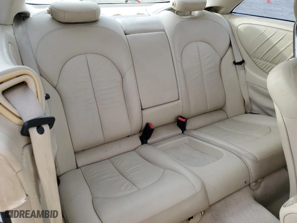 2007 Mercedes-Benz CLK-Class 3.5L with VIN WDBTJ56H87F206998, listed as a Copart auction lot 85011204 with 204,815 mi miles and Salvage Title. Bid and sale history available at carsss.com. Image 10.