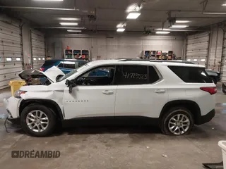 2019 Chevrolet Traverse LT Cloth with VIN 1GNEVGKW2KJ215529, listed as a IAAI auction lot 41723523 with 86,859 mi miles. Bid and sale history available at carsss.com. Image 14.