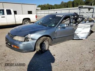 1994 Honda Accord LX w/ABS with VIN JHMCD5634RC078775, listed as a Copart auction lot 76719794 with 212,090 mi miles and Salvage Title. Bid and sale history available at carsss.com. Image 1.