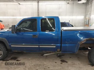 2003 Chevrolet Silverado 1500 with VIN 2GCEK19T931236982, listed as a IAAI auction lot 41178535 with 144,996 mi miles. Bid and sale history available at carsss.com. Image 15.