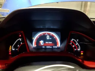 2018 Honda Civic Si with VIN 2HGFC3A58JH752704, listed as a Copart auction lot 43626265 with 125,929 mi miles and Salvage Title. Bid and sale history available at DreamBid. Image 9.