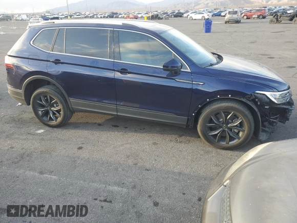 2022 Volkswagen Tiguan SE z VIN 3VV3B7AX3NM147401, wystawiony jako Copart lot #41983715 z przebiegiem 30 728 mil mil oraz Szkoda całkowita • Salvage title. Historia ofert i sprzedaży dostępna na DreamBid. Obrazek 4.