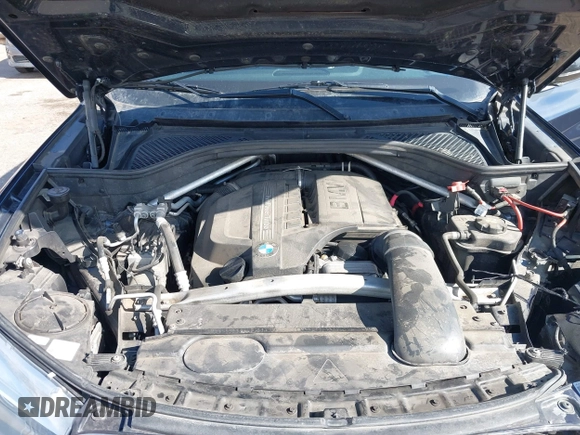 2016 BMW X5 xDrive35i with VIN 5UXKR0C54G0P19251, listed as a IAAI auction lot 41724798 with 87,824 mi miles. Bid and sale history available at carsss.com. Image 10.