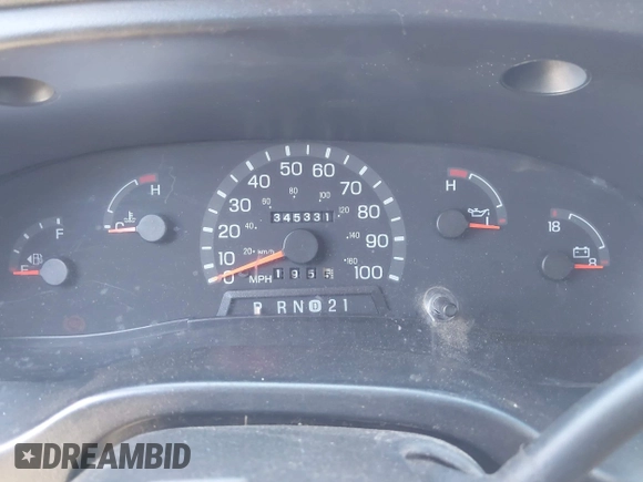 1998 Ford Econoline Cargo z VIN 1FTPE24L0WHA26141, wystawiony jako IAAI lot #42222412 z przebiegiem 345 331 mil mil oraz . Historia ofert i sprzedaży dostępna na DreamBid. Obrazek 7.