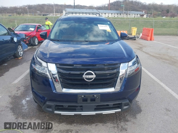 2023 Nissan Pathfinder Platinum с VIN 5N1DR3DK6PC213530, выставлен на аукционе IAAI как лот 41811625 с пробегом 23 903 миль миль и . История ставок и продаж доступна на DreamBid. Изображение 13.