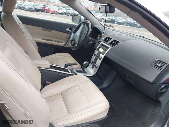 2011 Volvo C70 with VIN YV1672MC1BJ115235, listed as a IAAI auction lot 41749767 with NaN miles. Bid and sale history available at carsss.com. Image 5.