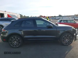 2022 Porsche Macan with VIN WP1AA2A55NLB07718, listed as a IAAI auction lot 40813536 with 15,336 mi miles. Bid and sale history available at carsss.com. Image 14.