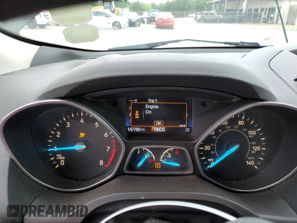 2017 Ford Escape S z VIN 1FMCU0F73HUB48990, wystawiony jako Copart lot #56843835 z przebiegiem 147 780 mil mil oraz Szkoda całkowita • Salvage title. Historia ofert i sprzedaży dostępna na DreamBid. Obrazek 9.