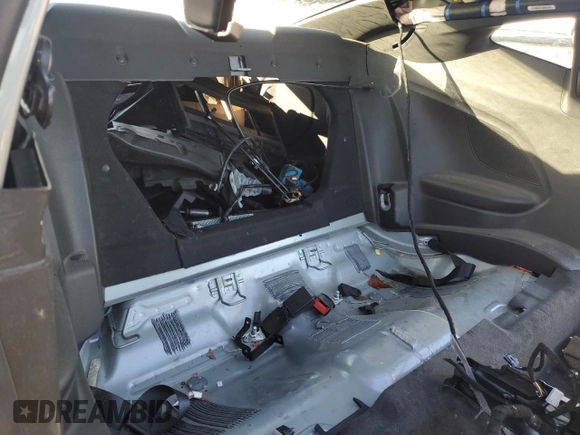 2023 Chevrolet Camaro ZL1 z VIN 1G1FJ1R60P0152092, wystawiony jako Copart lot #87179614 z przebiegiem Nie podano mil oraz Szkody całkowita. Historia ofert i sprzedaży dostępna na DreamBid. Obrazek 10.