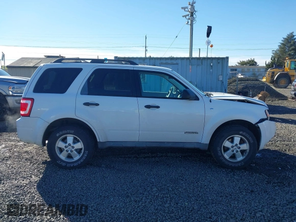 2008 Ford Escape XLT with VIN 1FMCU93178KA09476, listed as a IAAI auction lot 41556200 with 190,149 mi miles. Bid and sale history available at carsss.com. Image 13.