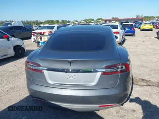 2014 Tesla Model S 60 with VIN 5YJSA1H1XEFP31911, listed as a IAAI auction lot 42029215 with Not Provided miles and . Bid and sale history available at DreamBid. Image 16.