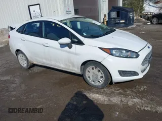 2014 Ford Fiesta S z VIN 3FADP4AJ4EM125475, wystawiony jako IAAI lot #41697578 z przebiegiem 160 189 mil mil oraz . Historia ofert i sprzedaży dostępna na DreamBid. Obrazek 1.