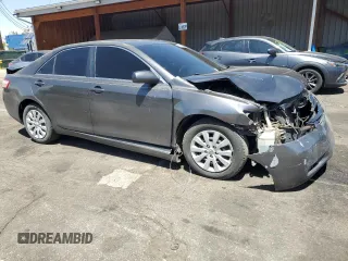 2008 Toyota Camry LE z VIN 4T1BK46KX8U054845, wystawiony jako Copart lot #56856655 z przebiegiem 247 135 mil mil oraz Szkoda całkowita • Salvage title. Historia ofert i sprzedaży dostępna na DreamBid. Obrazek 4.