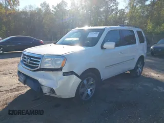 2013 Honda Pilot Touring with VIN 5FNYF4H95DB067812, listed as a IAAI auction lot 40919050 with 256,087 mi miles. Bid and sale history available at carsss.com. Image 17.