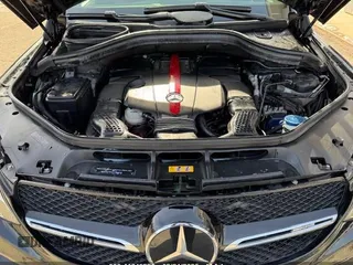 2019 Mercedes-Benz GLE 43 AMG with VIN 4JGED6EB1KA133981, listed as a IAAI auction lot 41649221 with 146,290 mi miles and . Bid and sale history available at DreamBid. Image 9.