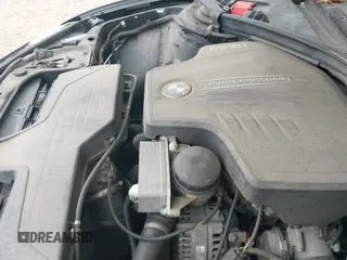 2013 BMW 3 Series 328i xDrive с VIN WBA3B5G53DNS04142, выставлен на аукционе IAAI как лот 43037903 с пробегом 104 054 миль миль и . История ставок и продаж доступна на DreamBid. Изображение 19.