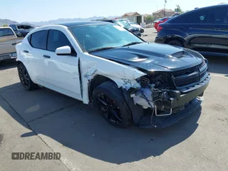 2014 Dodge Avenger SXT z VIN 1C3CDZCB8EN163982, wystawiony jako IAAI lot #42465322 z przebiegiem 165 814 mil mil oraz . Historia ofert i sprzedaży dostępna na DreamBid. Obrazek 1.