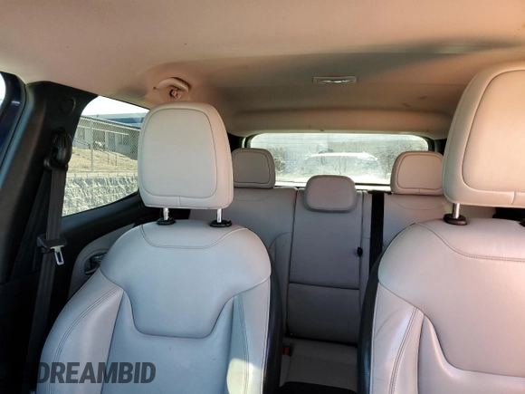 2019 Jeep Renegade Limited with VIN ZACNJBD11KPK01305, listed as a Copart auction lot 84065744 with Not provided miles and Salvage title. Bid and sale history available at DreamBid. Image 10.